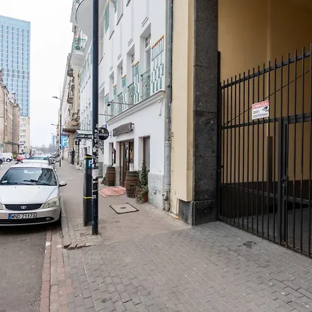 Apartment Break Krucza *