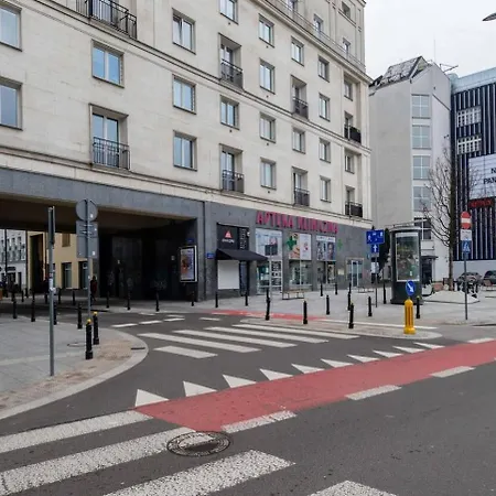 Apartment Break Krucza